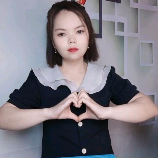 嘉晴《摆摊十六年》