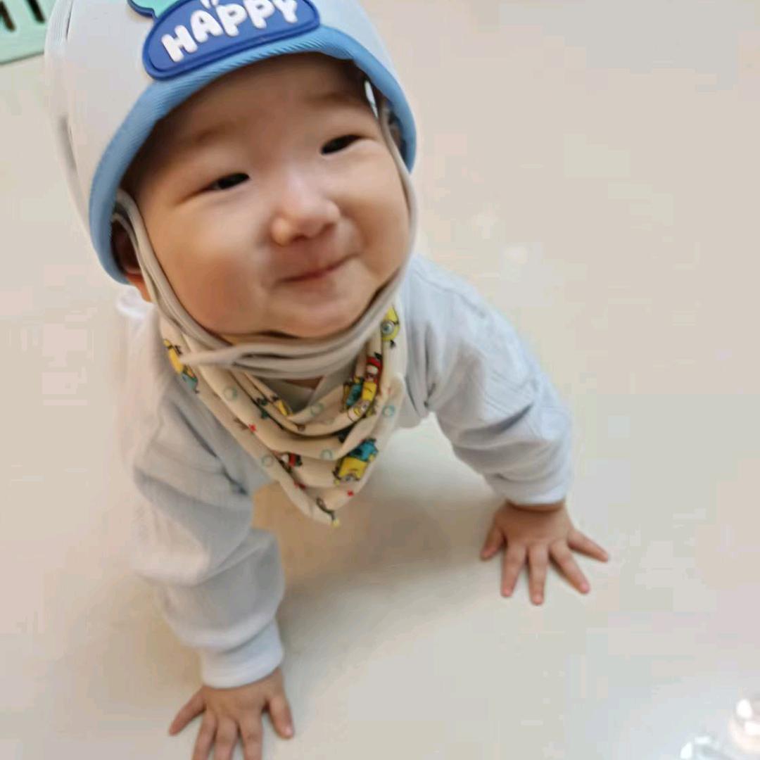 乐乐奶奶带娃记