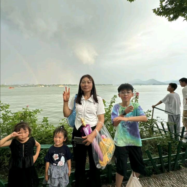 春姐′“…∴🔺∵㇏㇏}