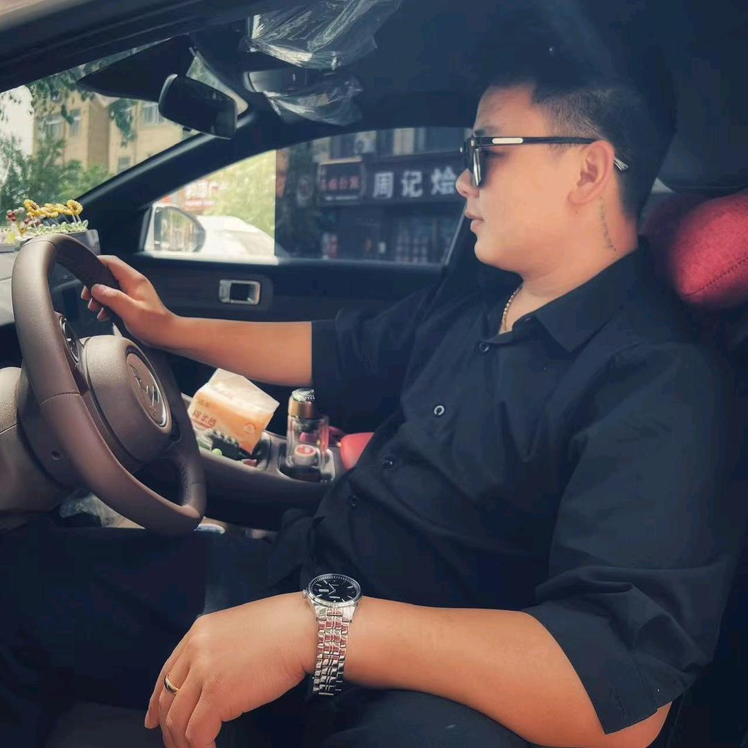 PLAY HOUSE酒吧营销经理张磊