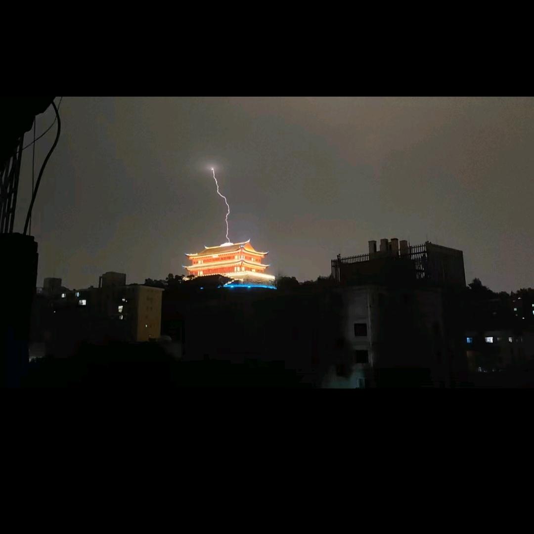 诸葛正豪