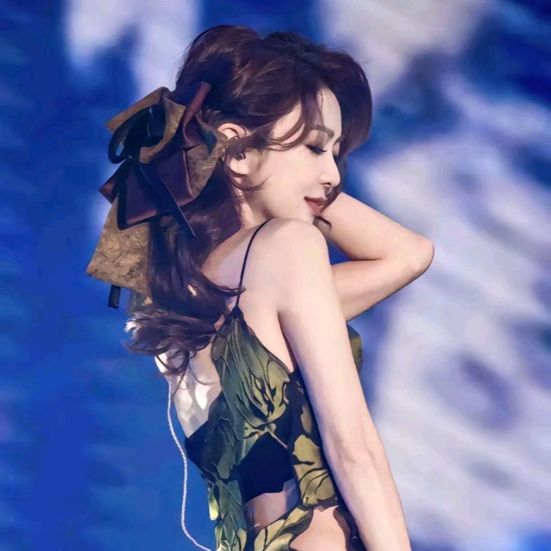 下秒″暴富˶⍤⃝˶꒳ᵒ꒳ᵎᵎᵎ