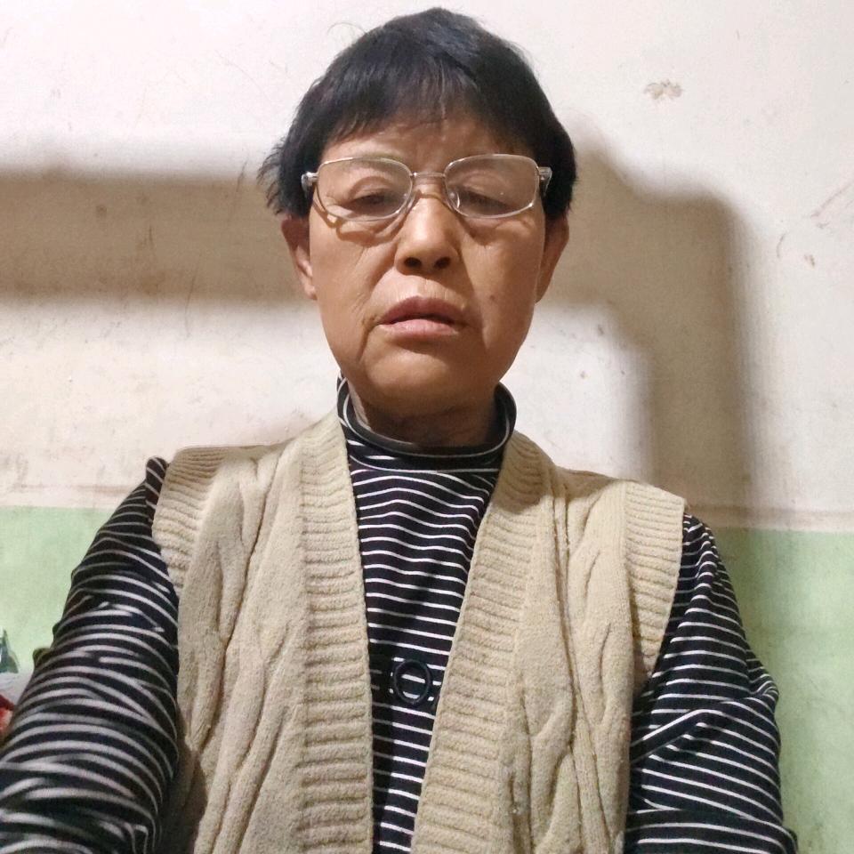 罗自香