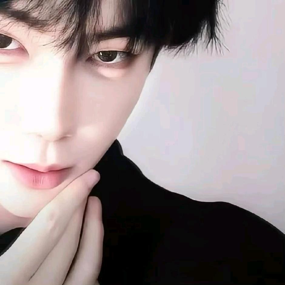 骑老奶奶闯红灯