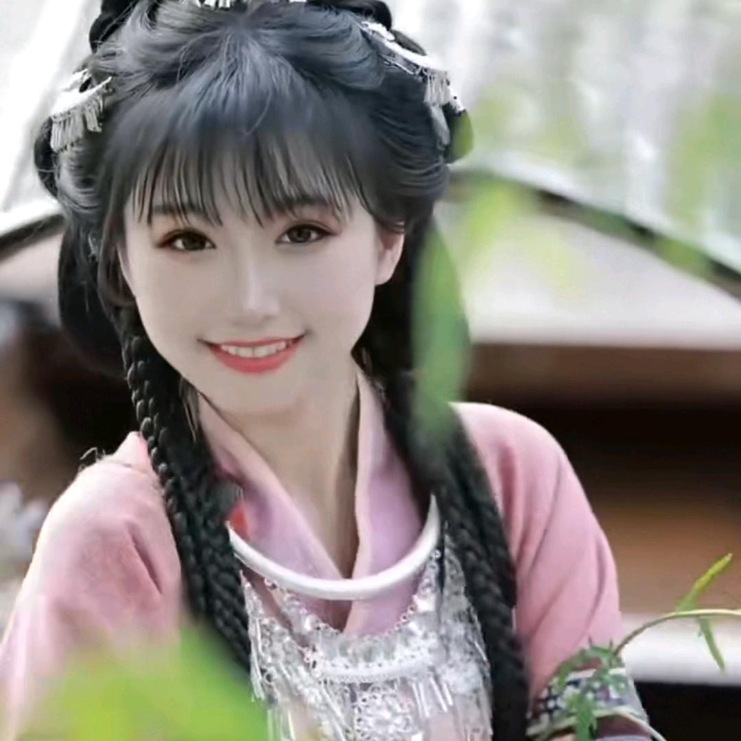 水蜜桃(❁´◡`❁)*✲ﾟ*