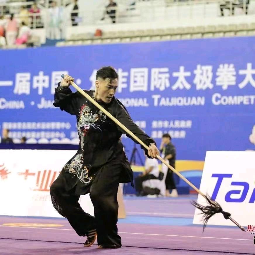 中视太极左龙