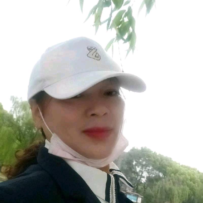 严盛英