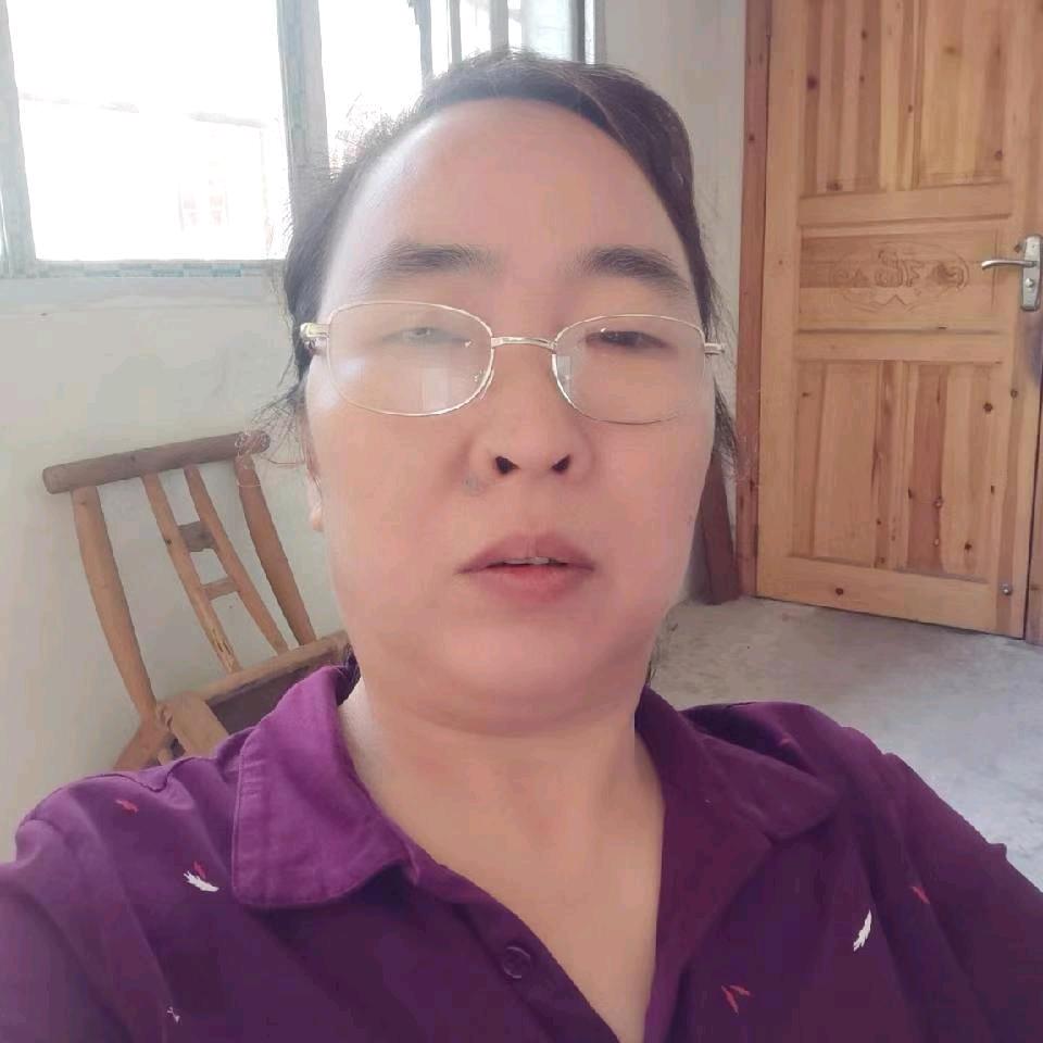 管美华