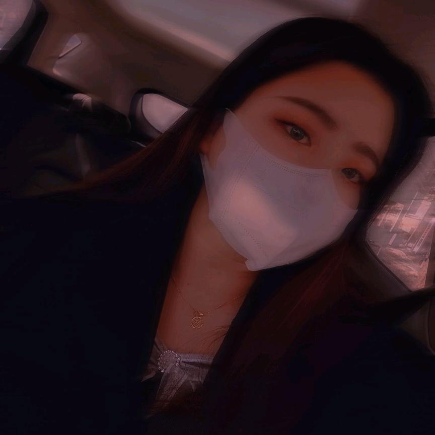思妩.