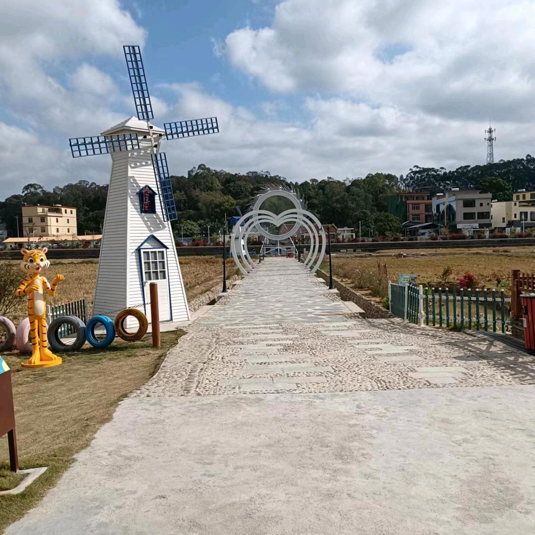 峻霖