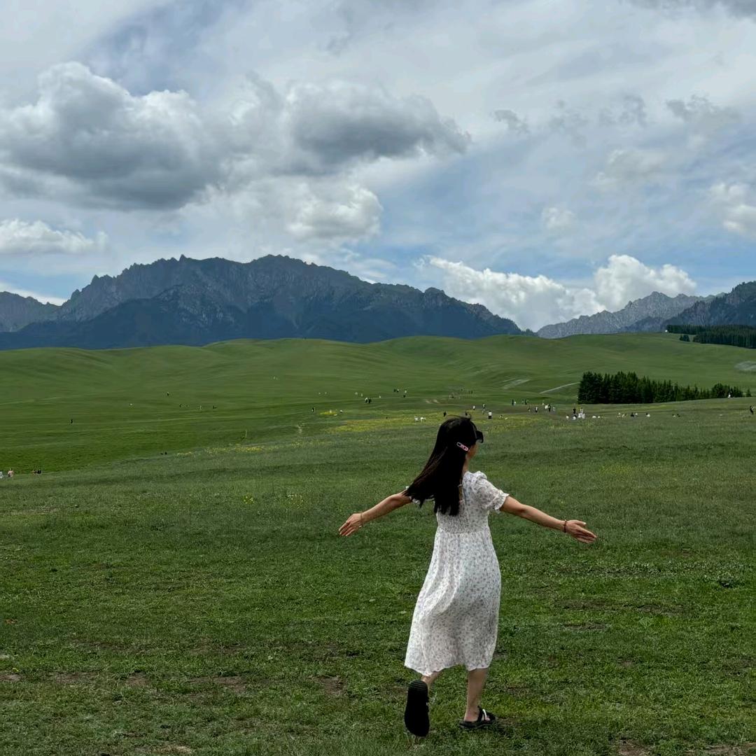 小小何🌻