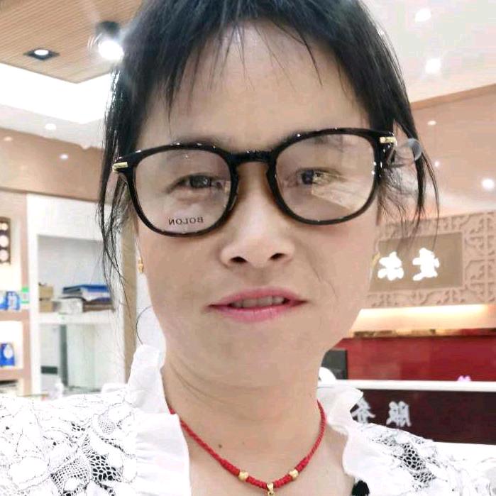 何王村花（原来的婆婆）