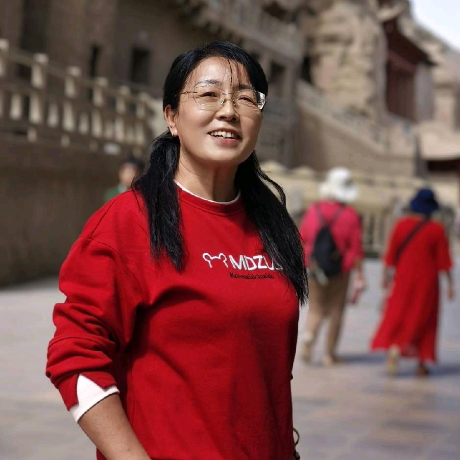 做房车旅游的退休人德州娟姐