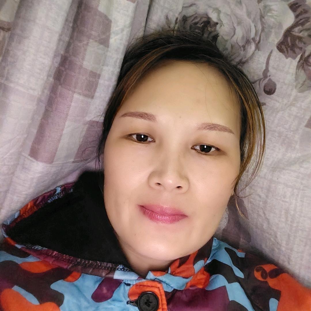 开心的小燕😁