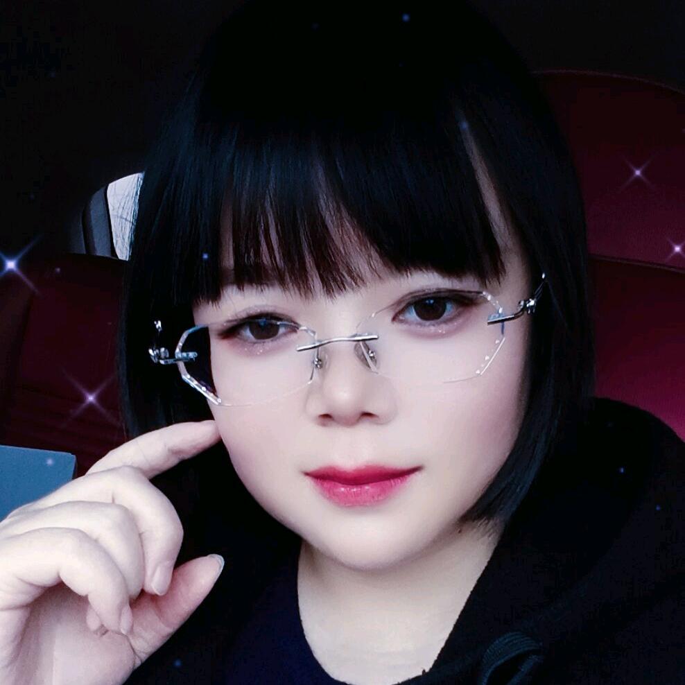 微笑的眼睛👀🍒