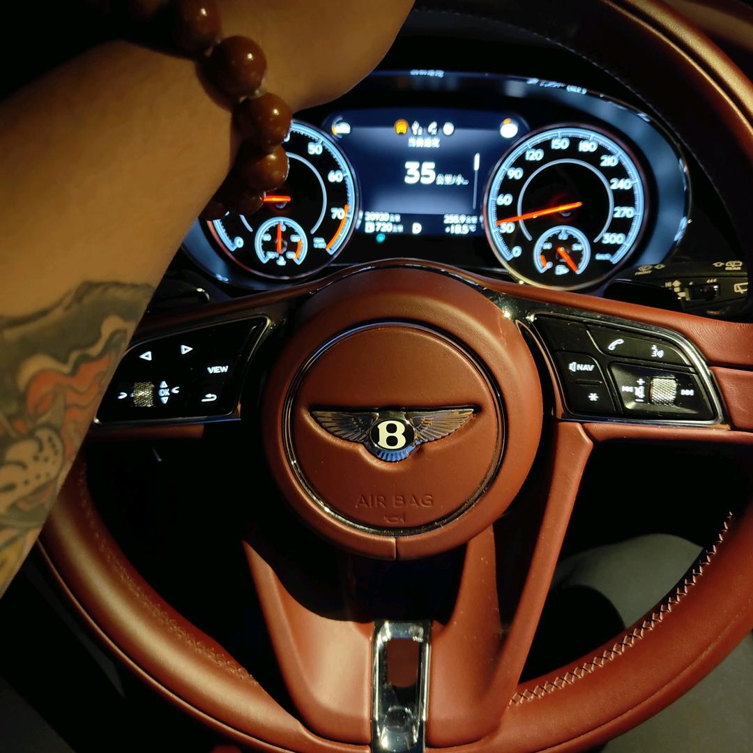 星城游泳健身-杨店长