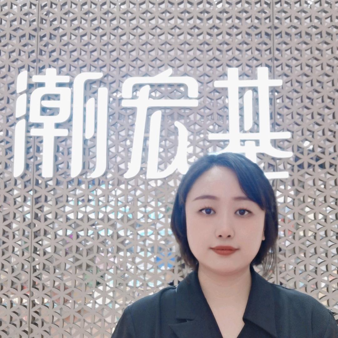 蒙自-潮宏基-小陈