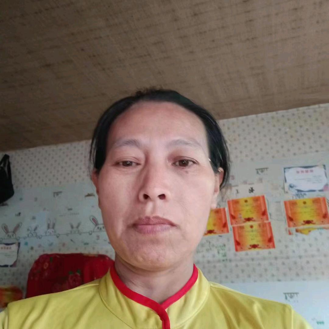 @丑蛋妈妈小号（晚上19:10分首播)