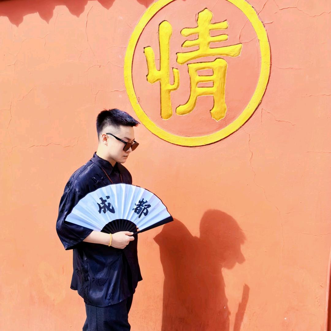龍霖居士