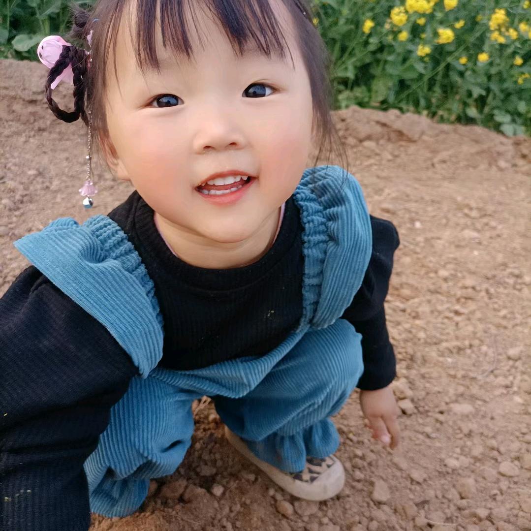 燕子鸡蛋肉堡