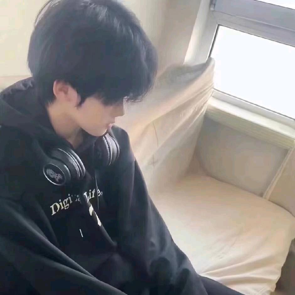 江时桉
