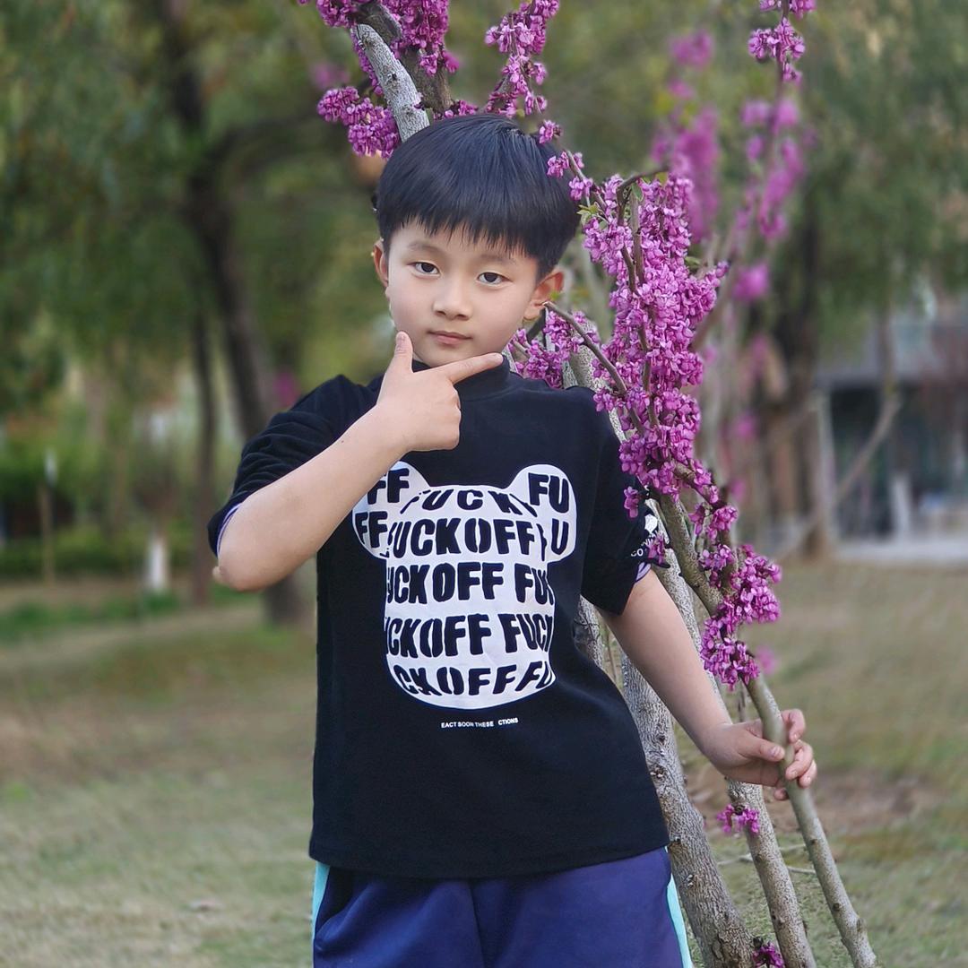 爱跳舞的小帅锅