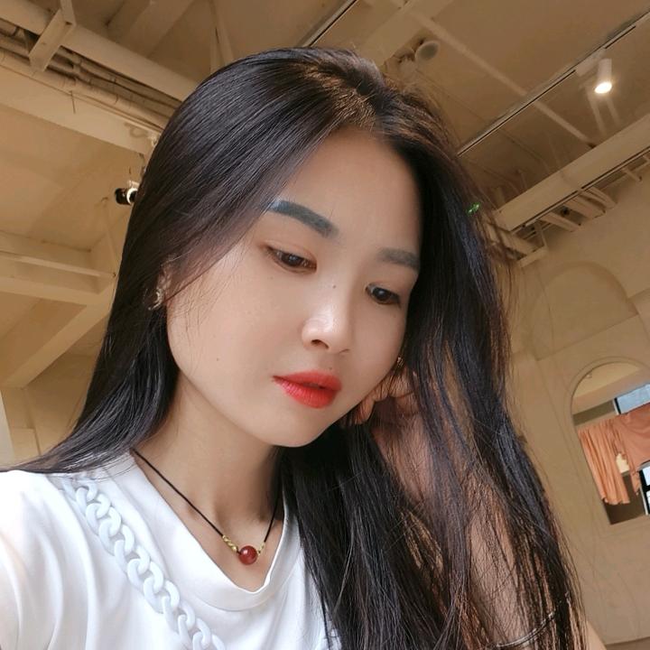 🦋ℒᎭℯ⃝傻💞丫头࿐