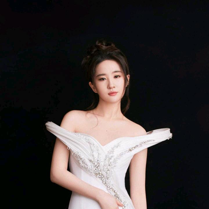 丽娜心疼你