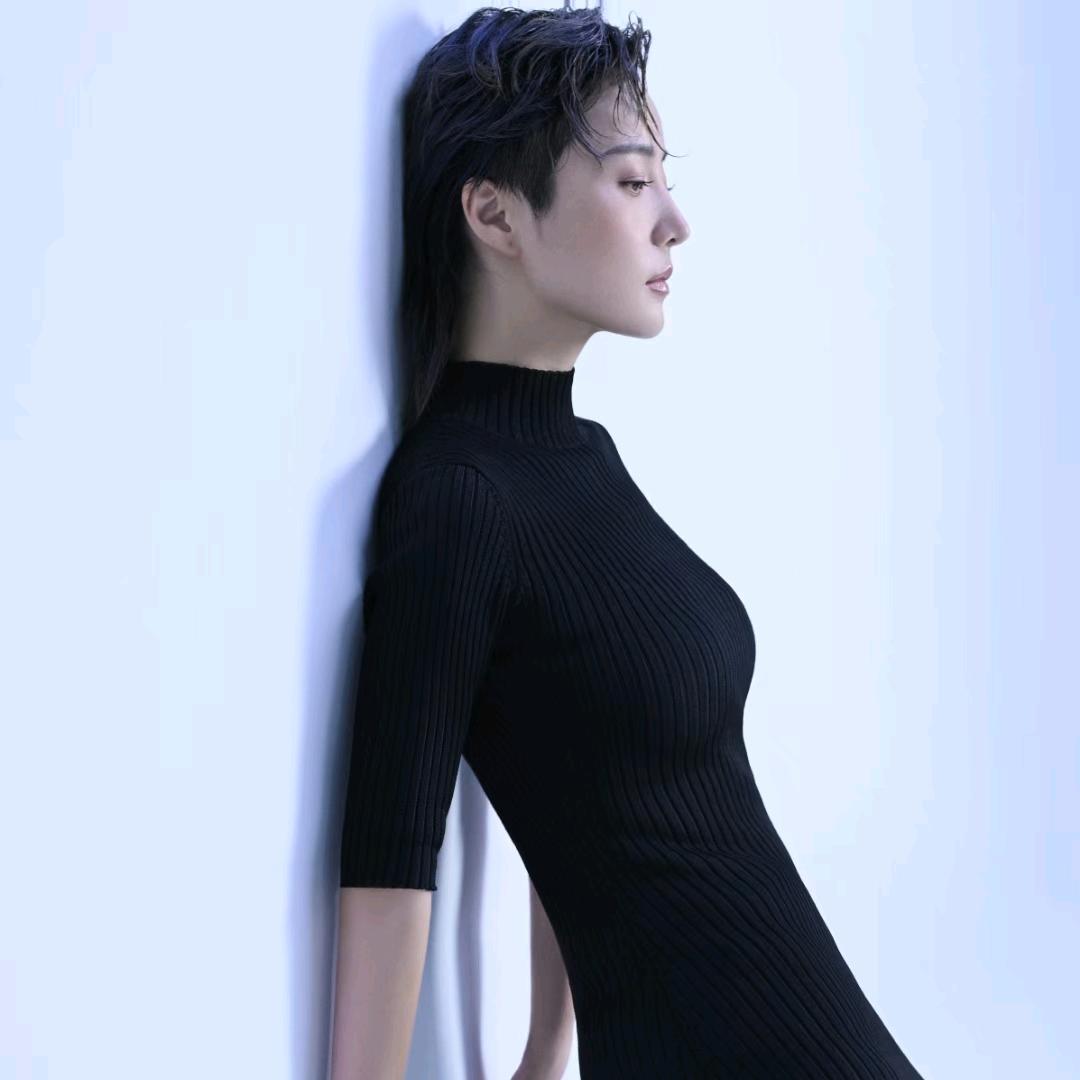 南沐衣町欧美女装｜凤爷