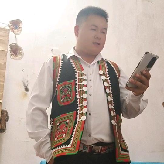 有缘劳务小王招工（专业踩摘蓝莓带班）