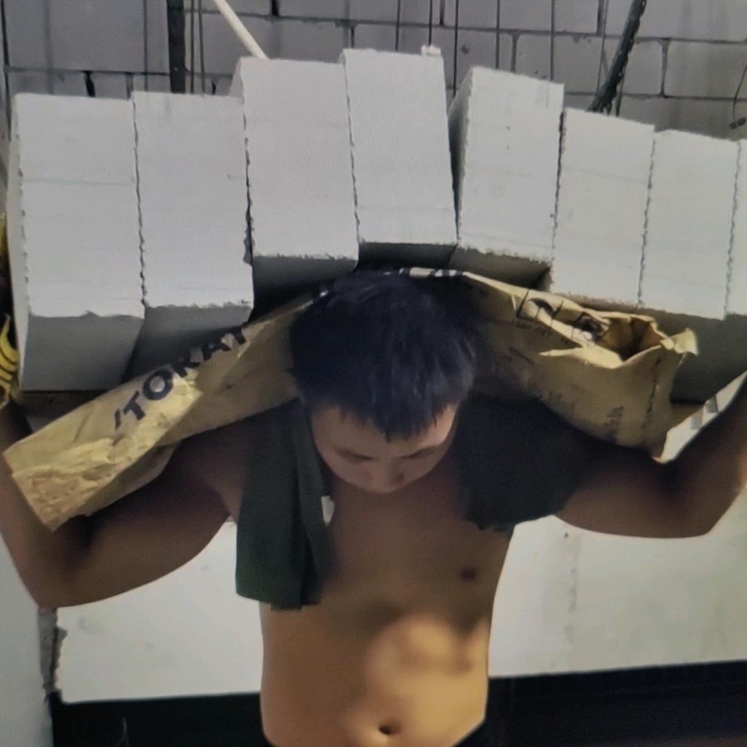 ☞艺术就是爆炸头像