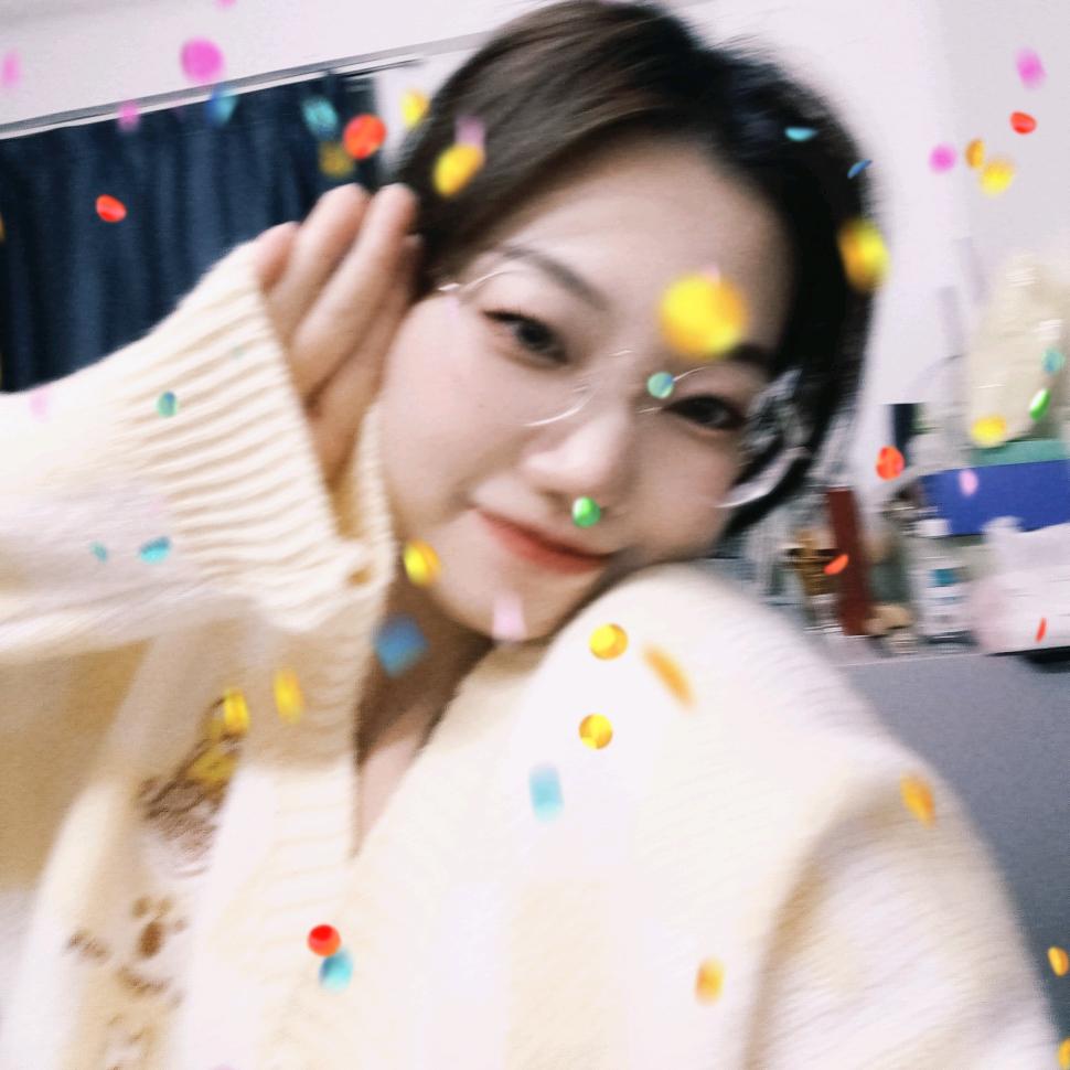 Vicky🧚🏻‍♀️