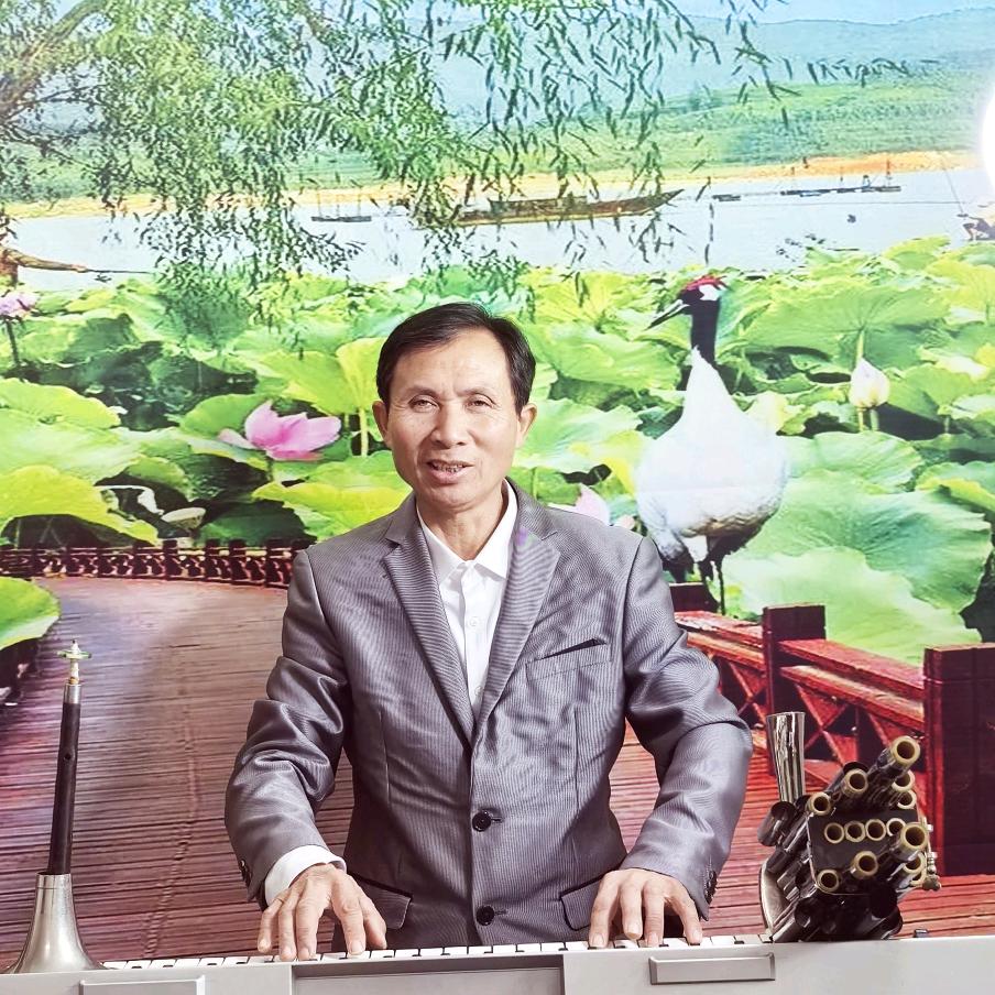孤鹰弹唱