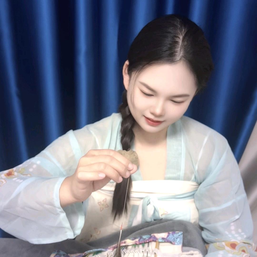 云舒阁采耳大师小红