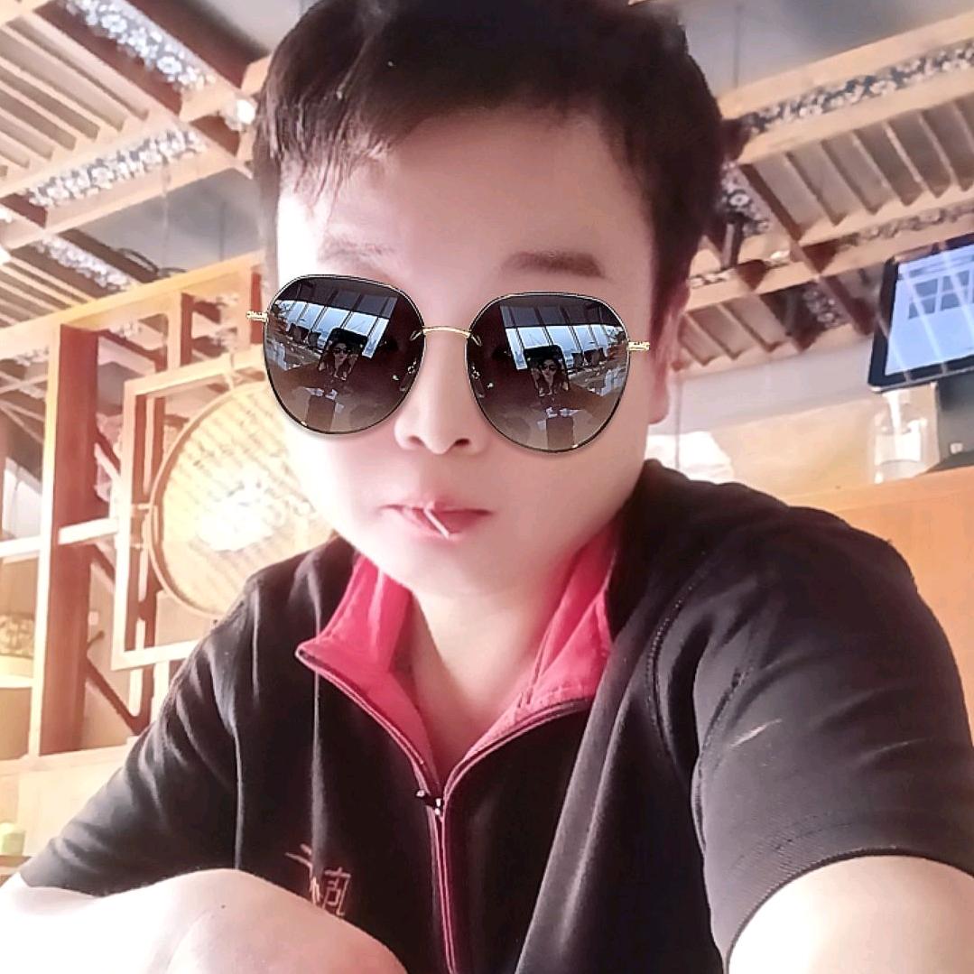张小华