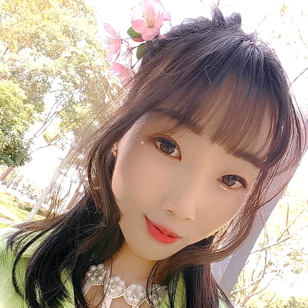 燕  子  呀
