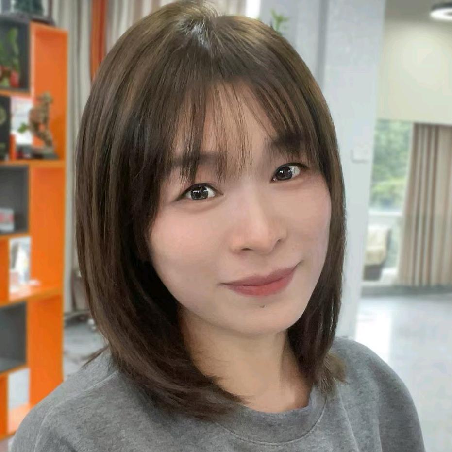 村里有个姑凉叫小芳