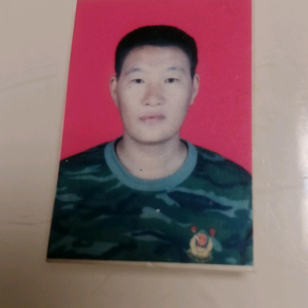 龙龙@