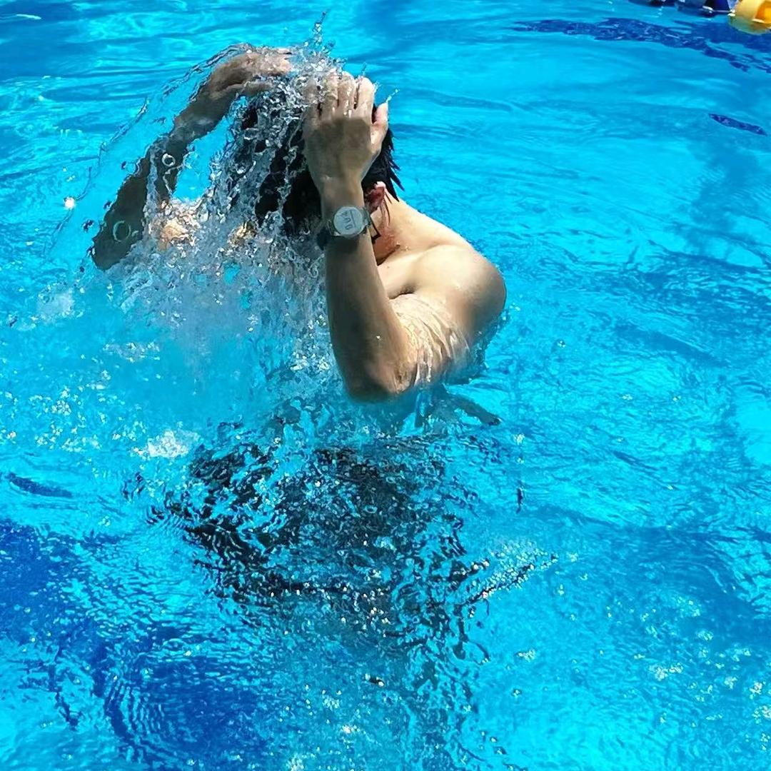 郑州经开区游泳健身mr.李