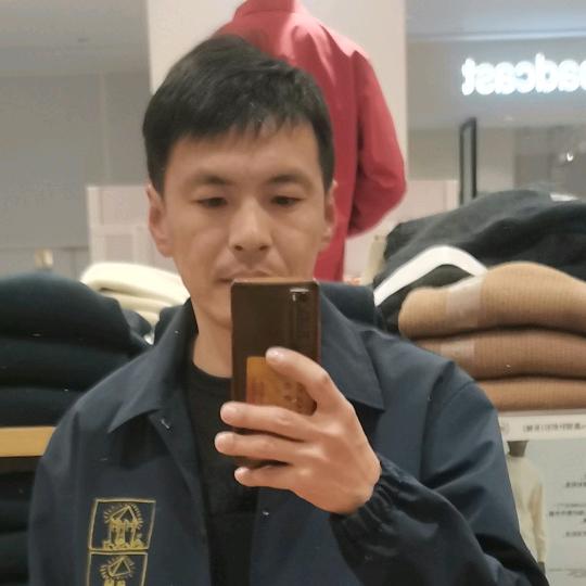 李彬