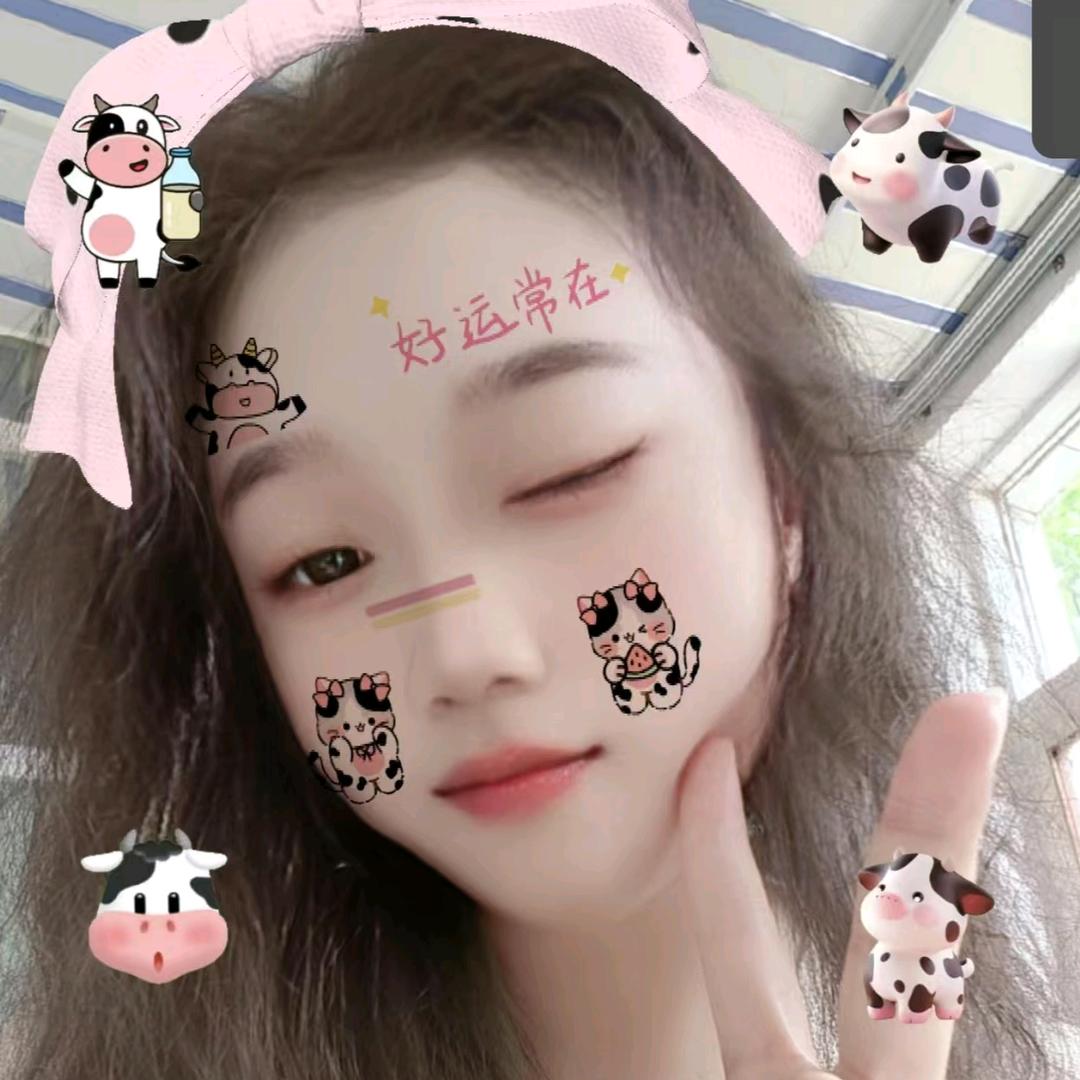 1352。
