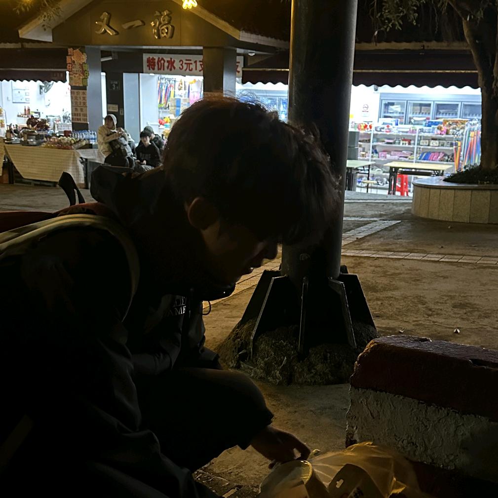 招财猫的小铃铛