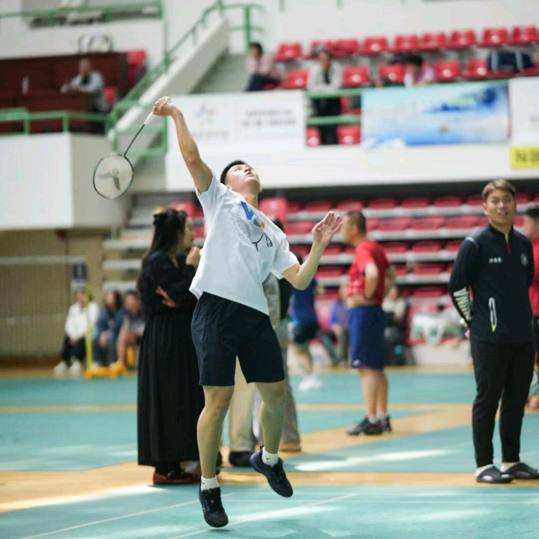 云飞羽球培训（可穿线）