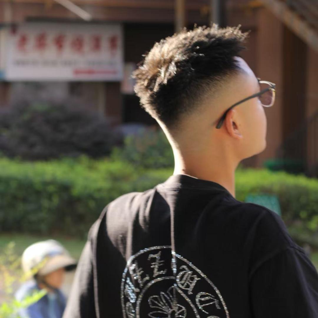 小琰同学二手车