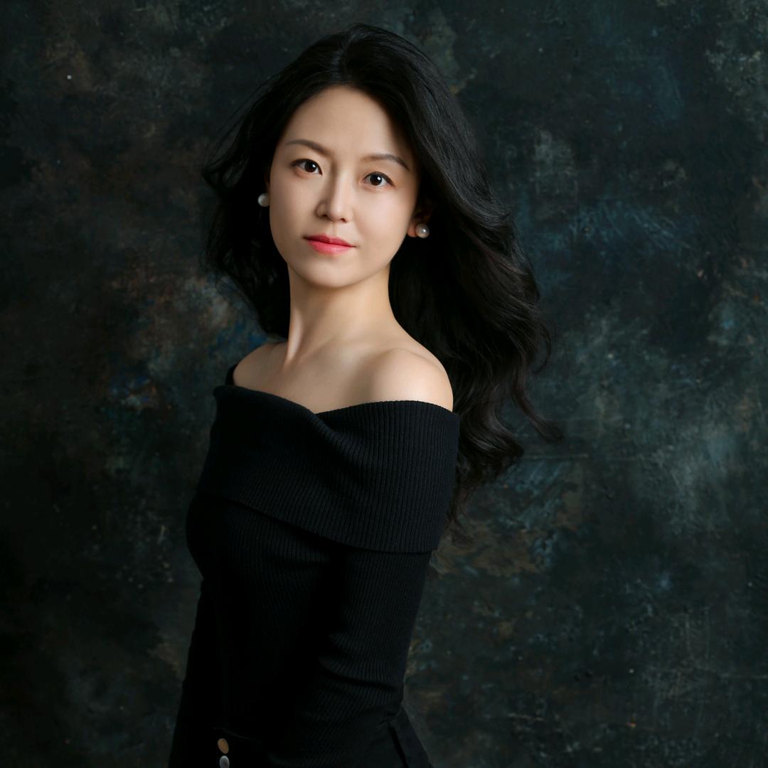 Ms.Liu