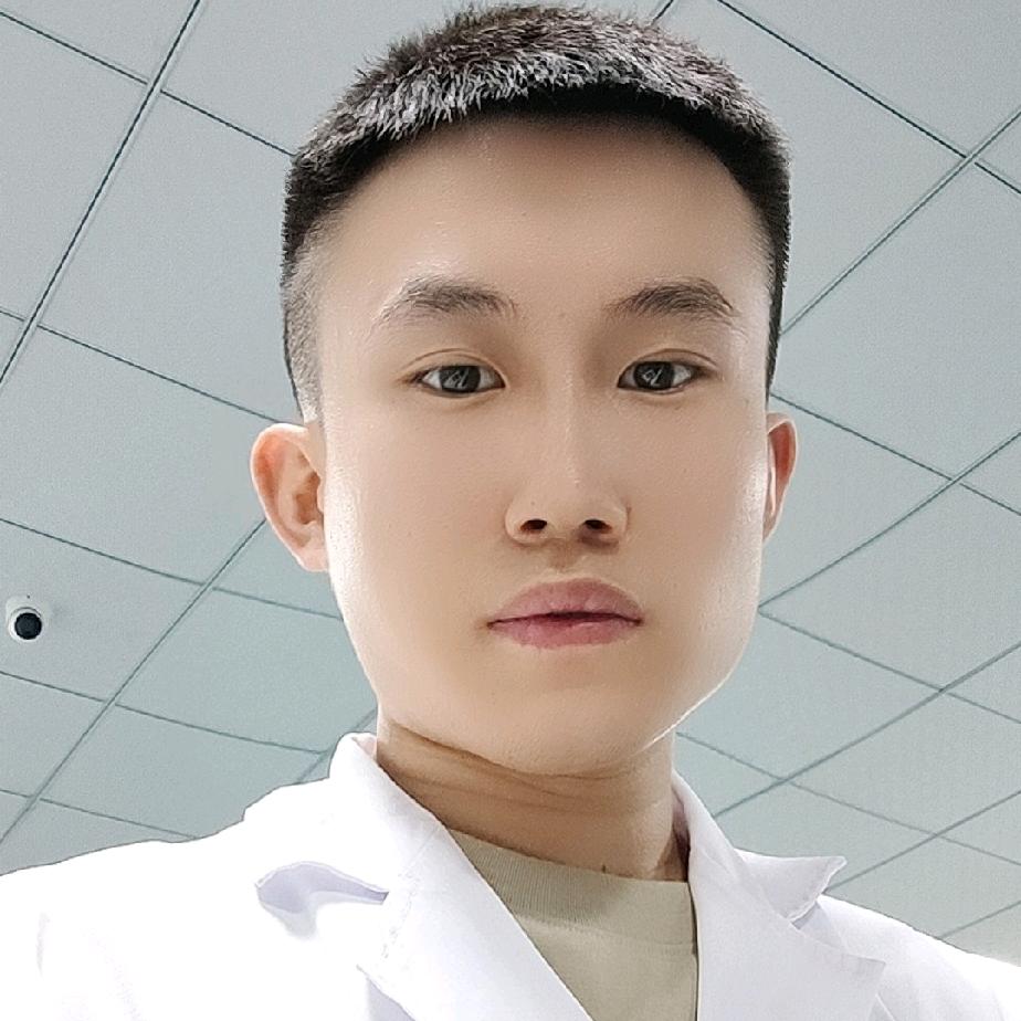 拿牙钳的Boy