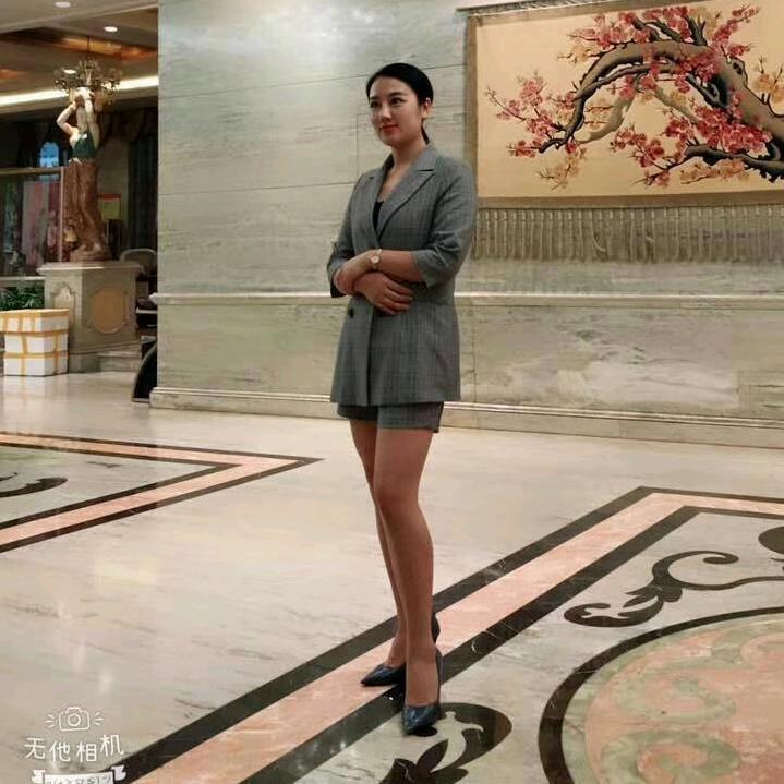 石明艳