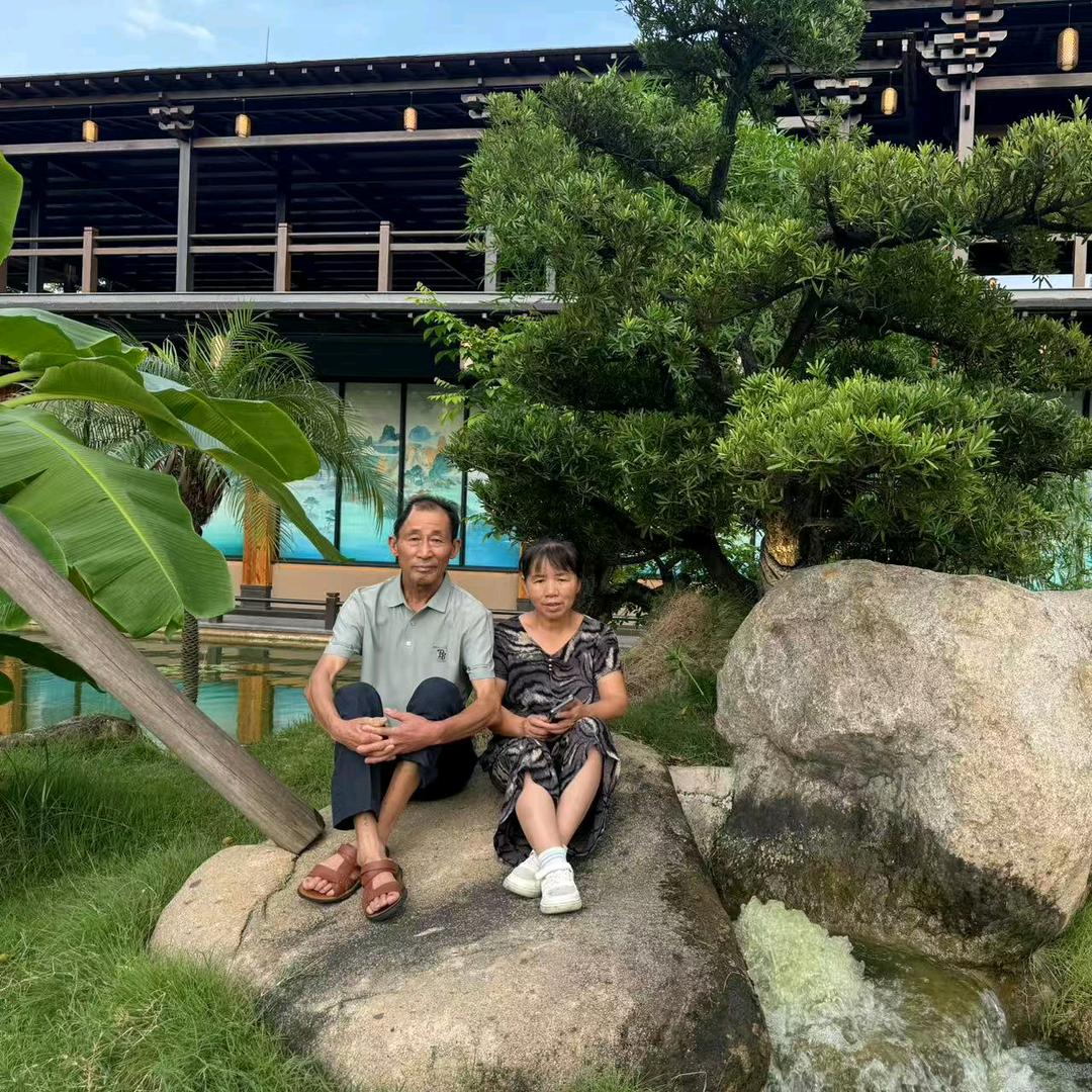 龙家三姑娘