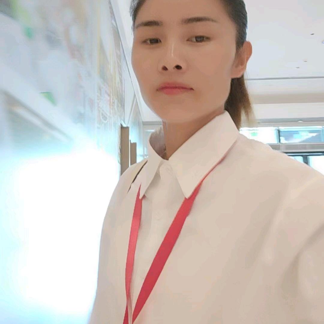 小吕拒绝私聊，拒绝谈钱，