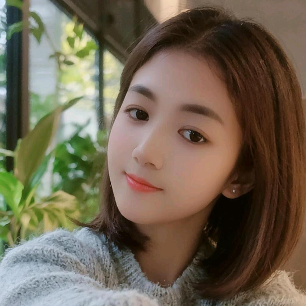杨依依